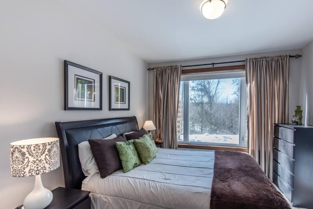 Condo On Golf Near Bike Trail W/ 2 Bdrm 2 Bath Mont-Tremblant Kültér fotó