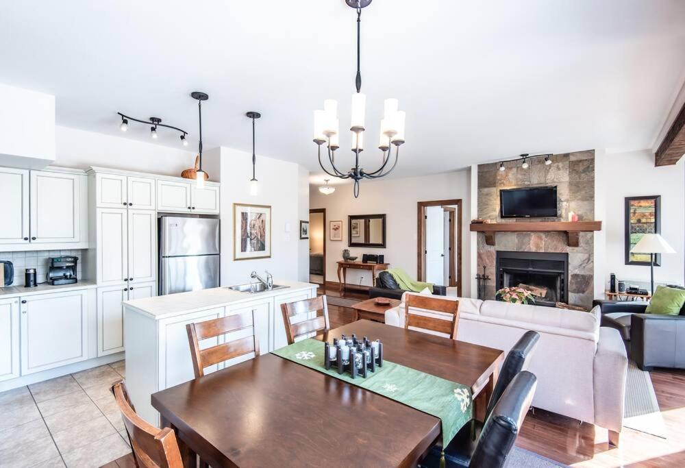 Condo On Golf Near Bike Trail W/ 2 Bdrm 2 Bath Mont-Tremblant Kültér fotó