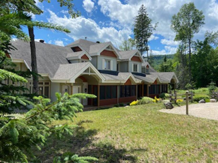 Condo On Golf Near Bike Trail W/ 2 Bdrm 2 Bath Mont-Tremblant Kültér fotó